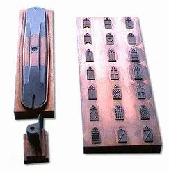 mini A banderitas cobre